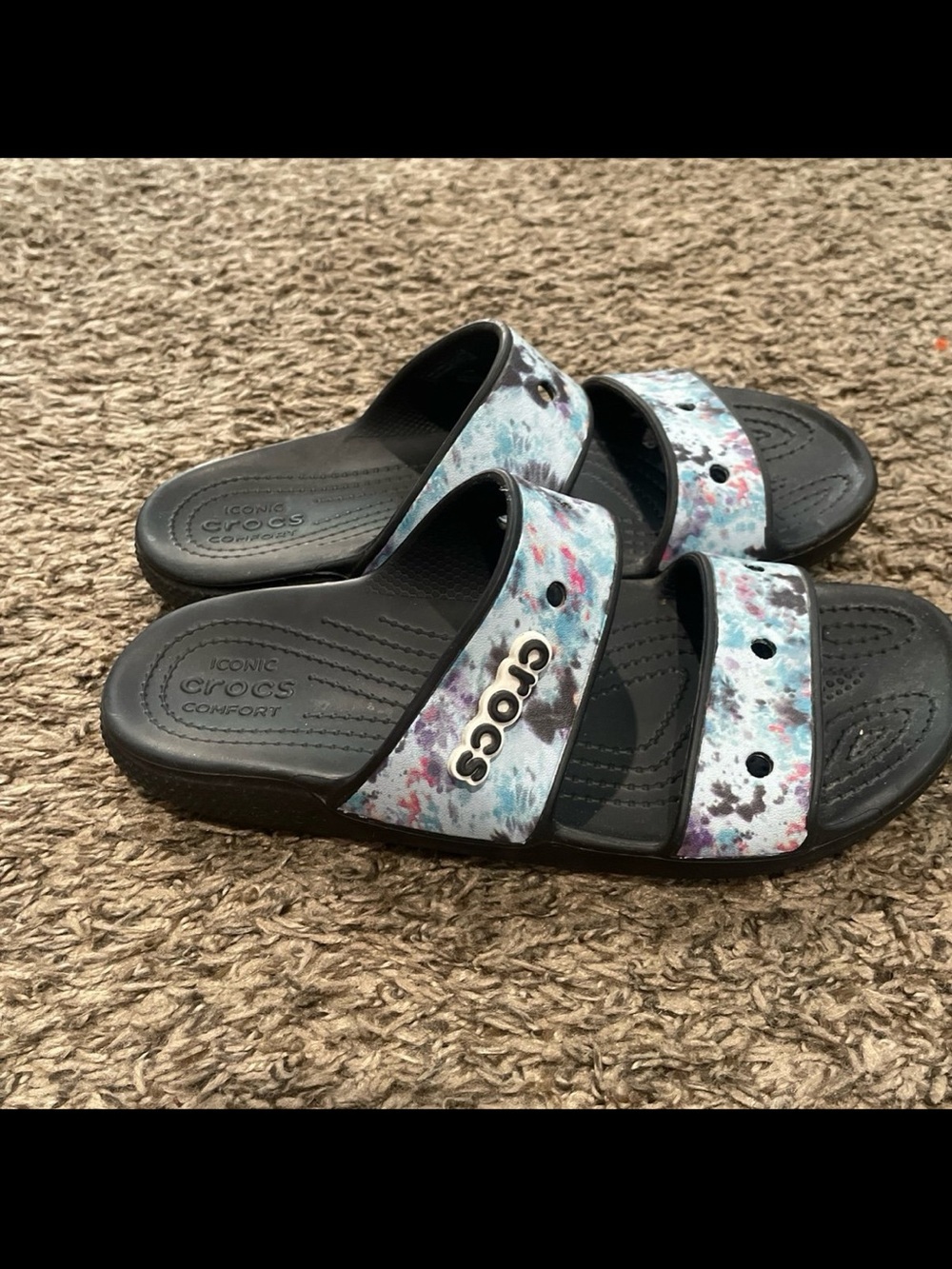 Crocs, classic tie-dye sandals, men size 6, women’s size 8 - Picture 4 of 4
